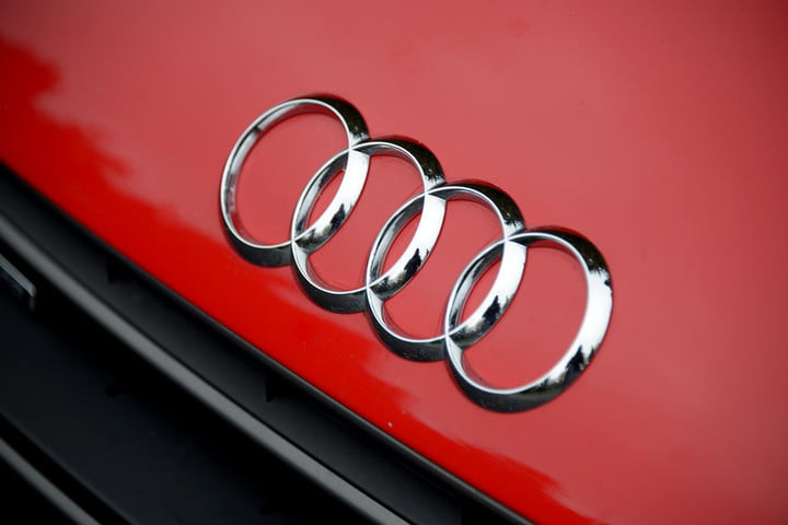 Ya hay alternativa al Vía-T pegado en el parabrisas: este invento de Audi