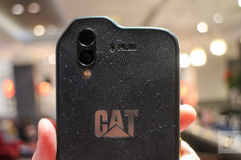 cat s61 android mwc back top 800x533 c