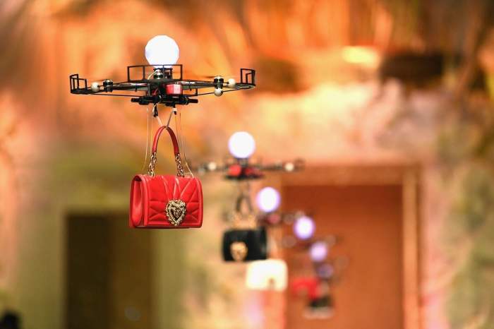 drones con carteras