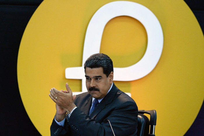 criptomoneda petro prohibida estados unidos venezuels president nicolas maduro cryptocurrency