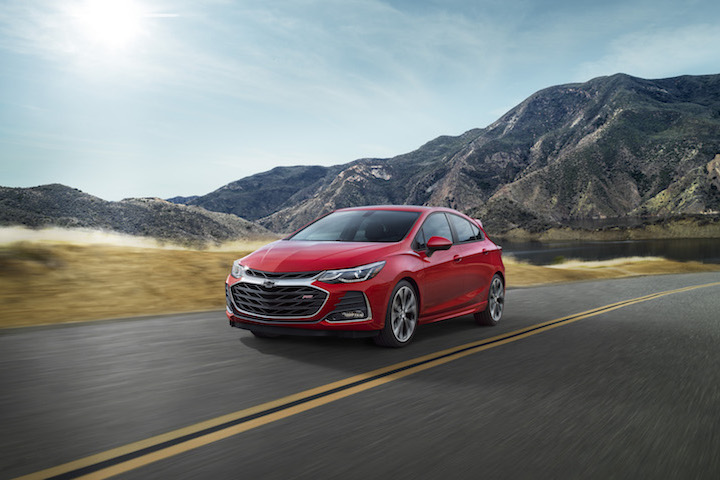 nueva linea chevy mailbu cruze spark 2019 hatch rs  front fascia and grille is all new