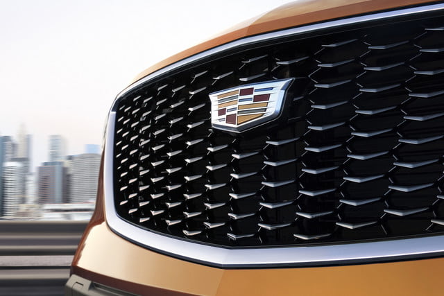 cadillac xt4 super cruise the 2019 was developed on an exclusive compact suv architect 2 640x427 c