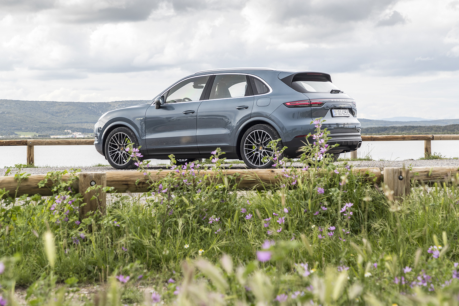 nuevo porsche cayenne e hybrid 2019 hero 720x720