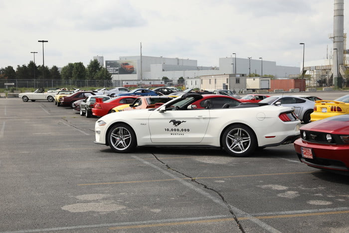 ford mustang 10 millones millionth celebration 4 700x467 c