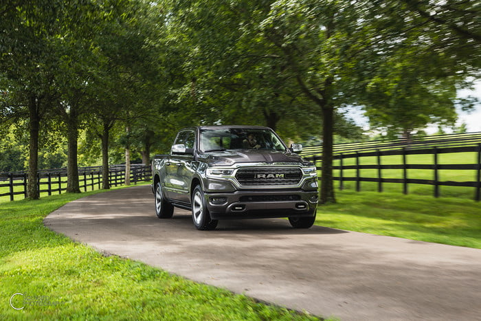 ram 1500 etorque 2019 mpg combustible first drive review 14 700x467 c