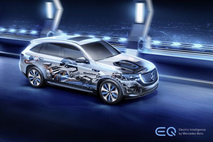 mercedes benz eqc electrico 2020 19 700x467 c