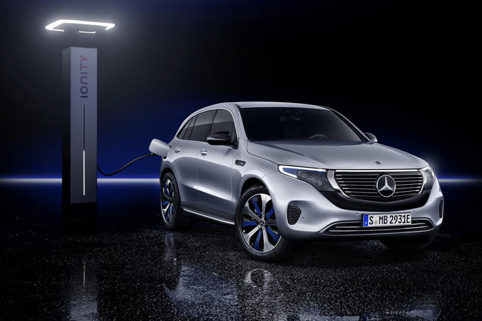 mercedes benz eqc electrico der neue erste produkt 8 700x467 c