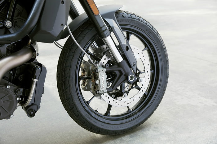 indian motorcycle ftr 1200 2019 0 700x467 c