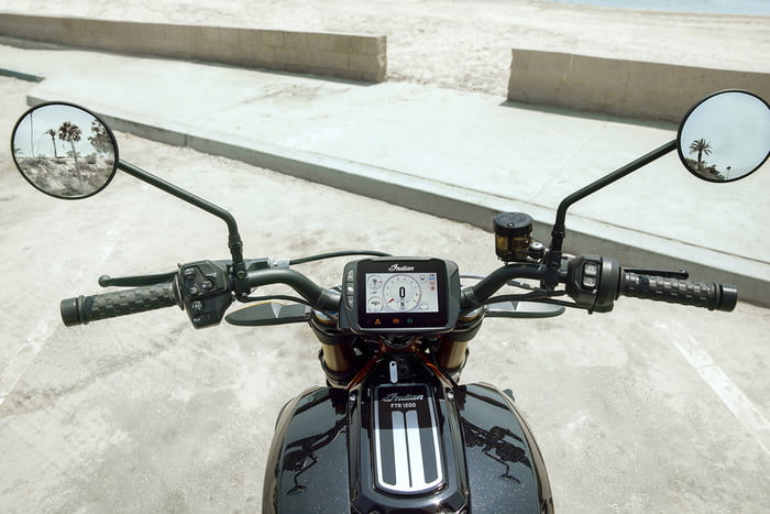 indian motorcycle ftr 1200 2019 s 11 700x467 c