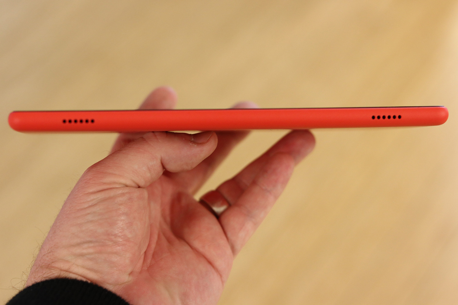 revision tableta amazon fire hd 8 2018 kindle review speaker grills