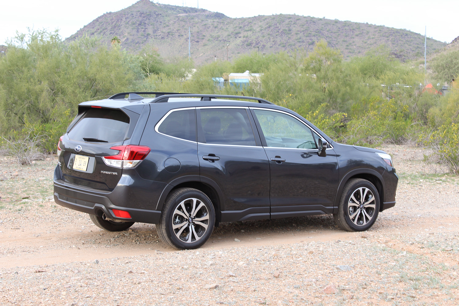 subaru forester modelo 2019 revision review back angle