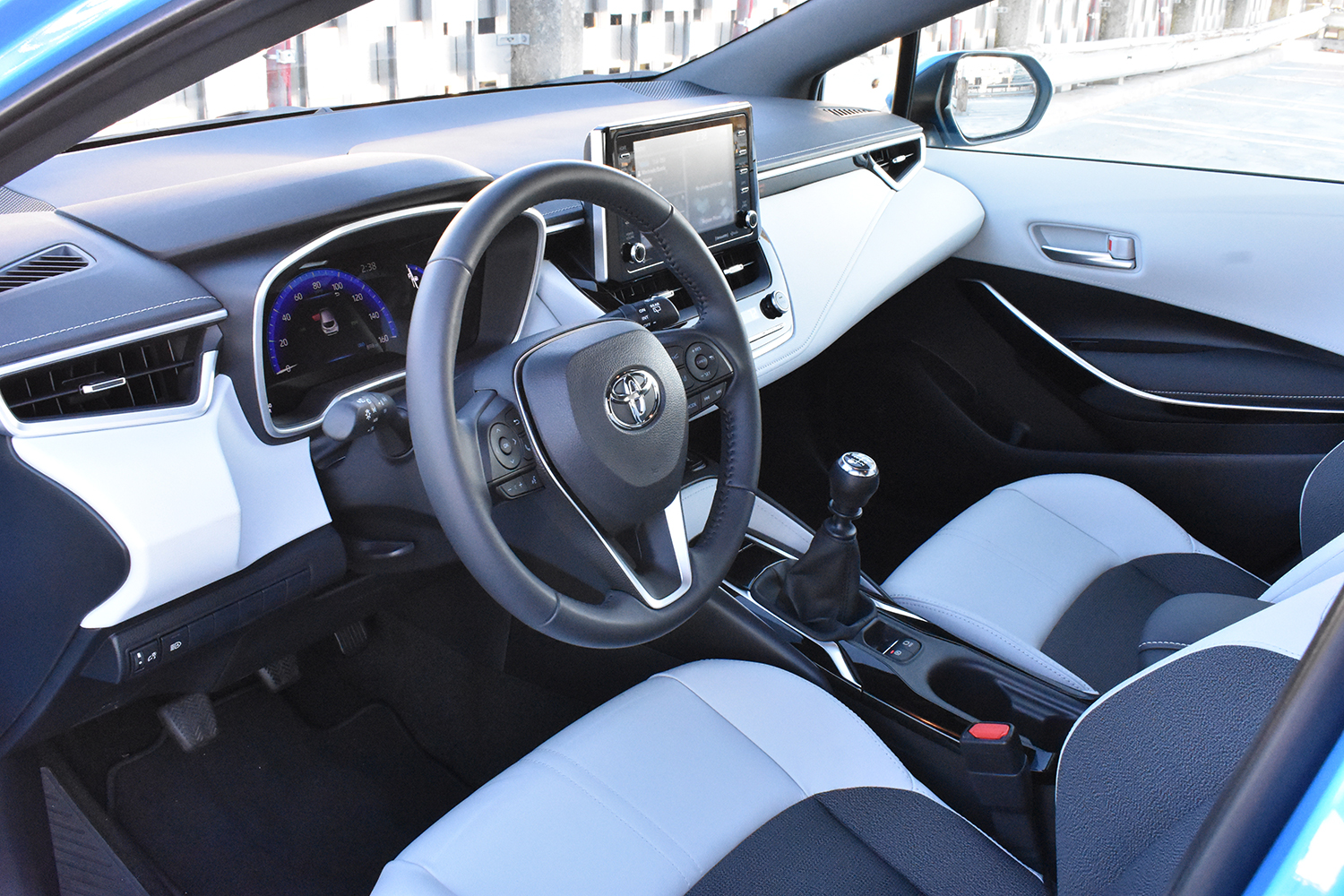 revision toyota corolla hatchback 2019 9 720x720