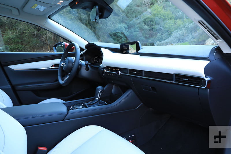 revision sedan hatchback mazda3 2019 first drive 7 800x534 c