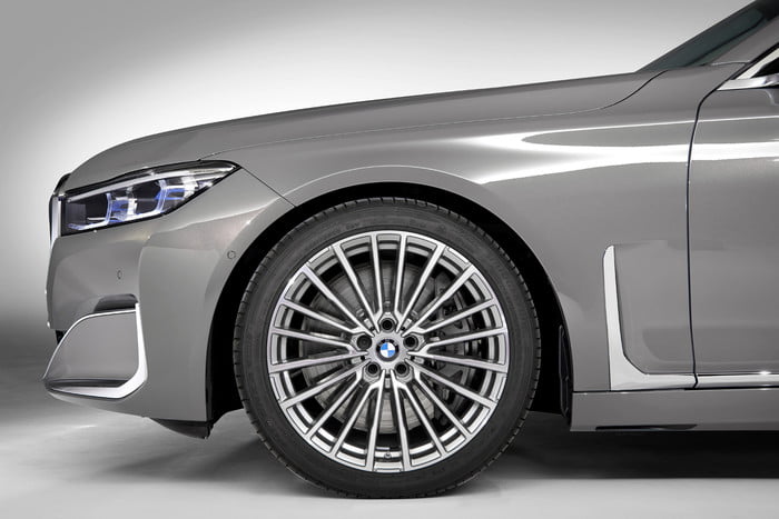 bmw serie 7 2020 official 11 700x467 c