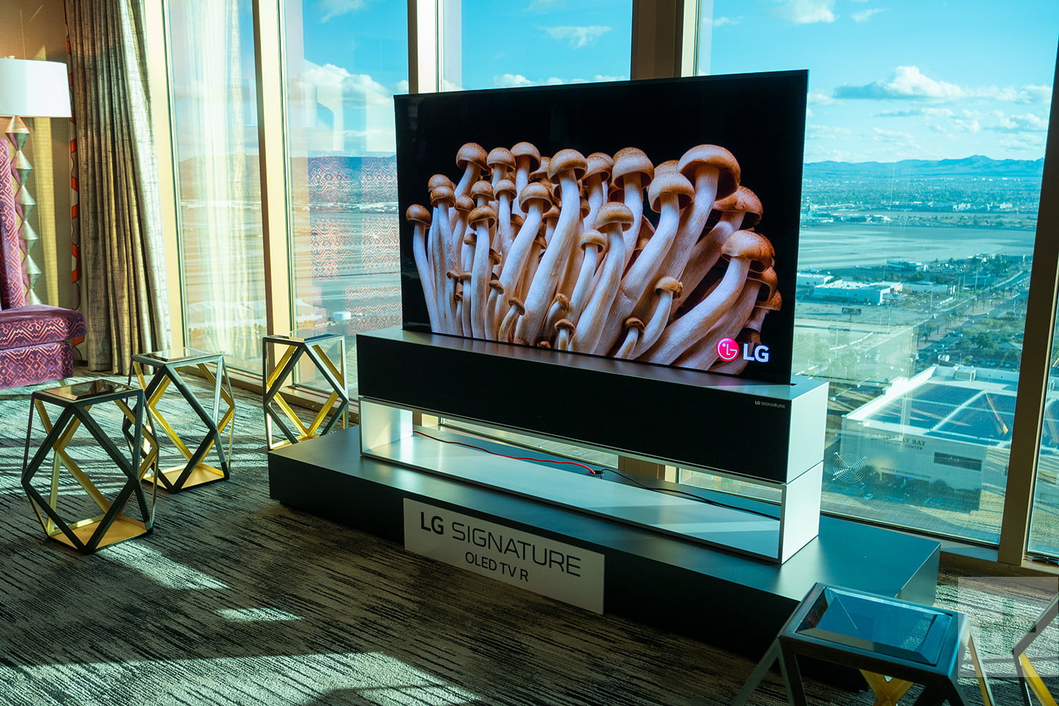 lg en ces 2019 rollable oled 1