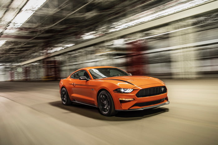 ford mustang ecoboost 2020 high performance package 700x467 c