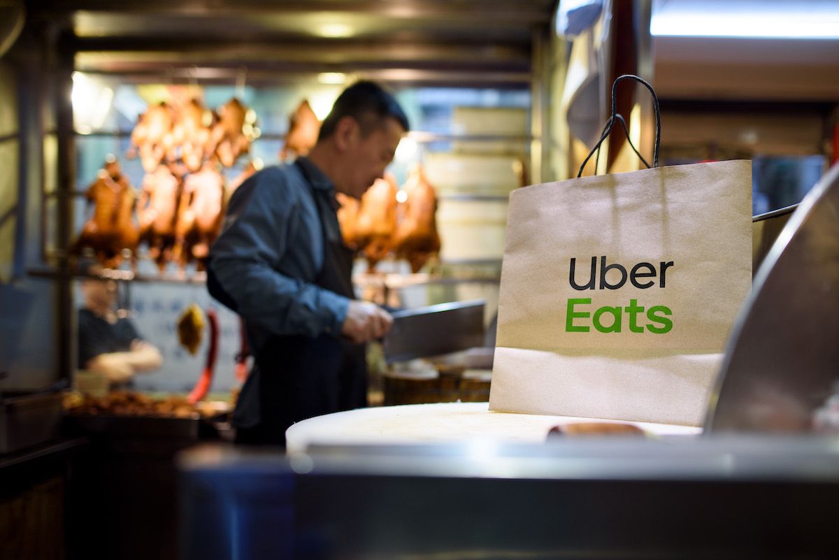La aplicación rediseñada de Uber Eats te deja seguir cada paso de tu ...