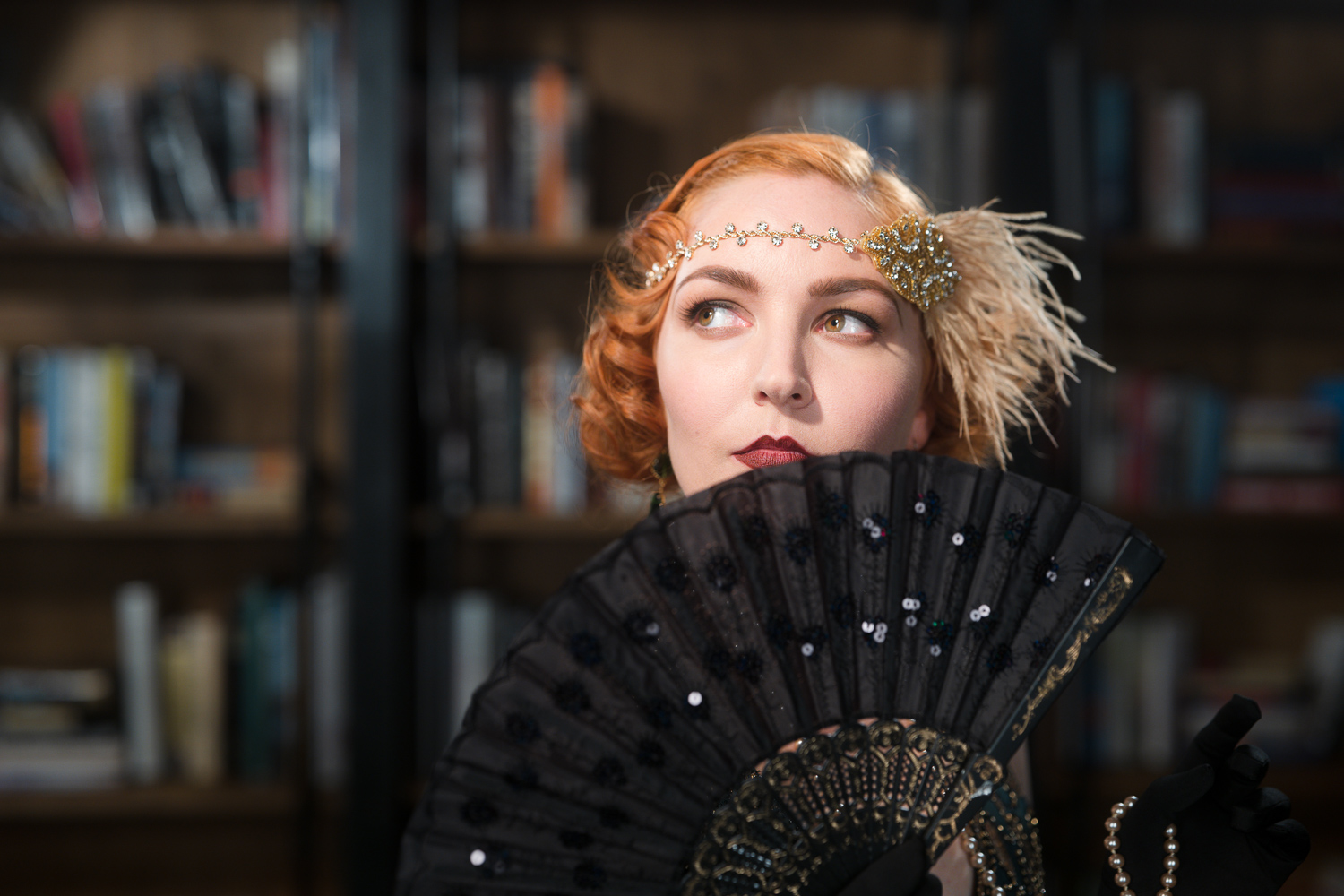 panasonic lumix s1 vs canon eos r portrait woman roaring 20s 720x720