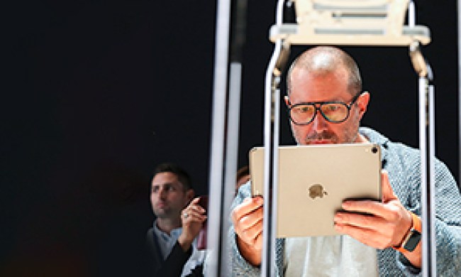 director diseno jony ive deja apple ceo tim cook delivers keynote at annual worldwide developers conference