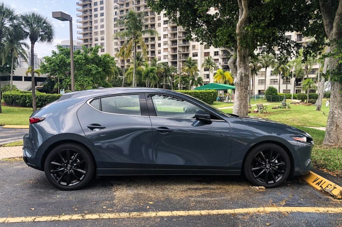 video mazda 3 hatchback awd 2019 featured image