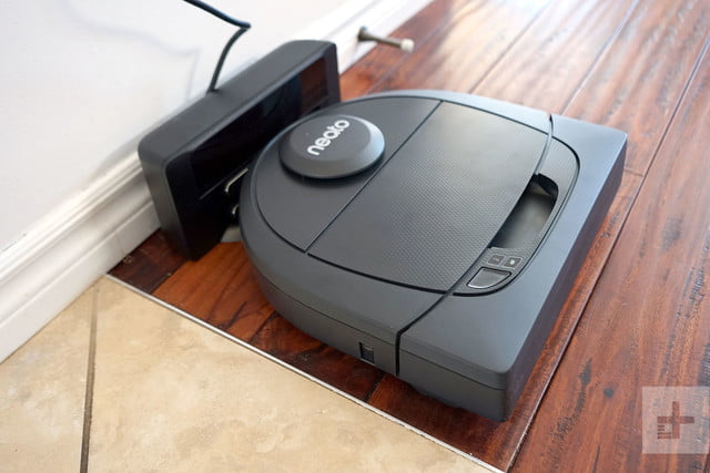 Neato vs. Roomba