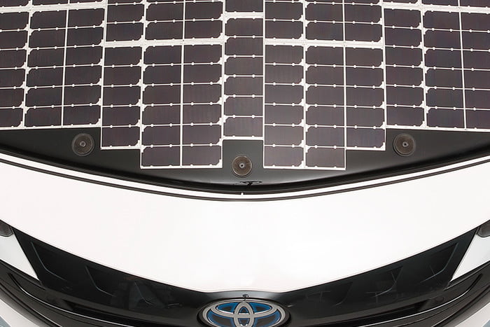 toyota prius paneles solares solar 1 700x467 c