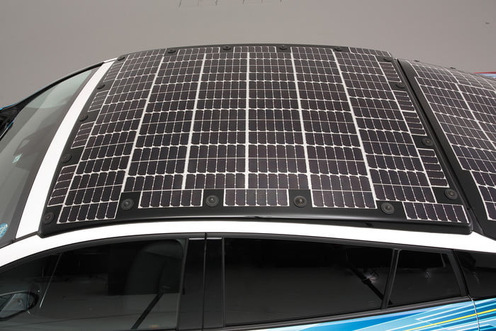 toyota prius paneles solares solar 8 700x467 c