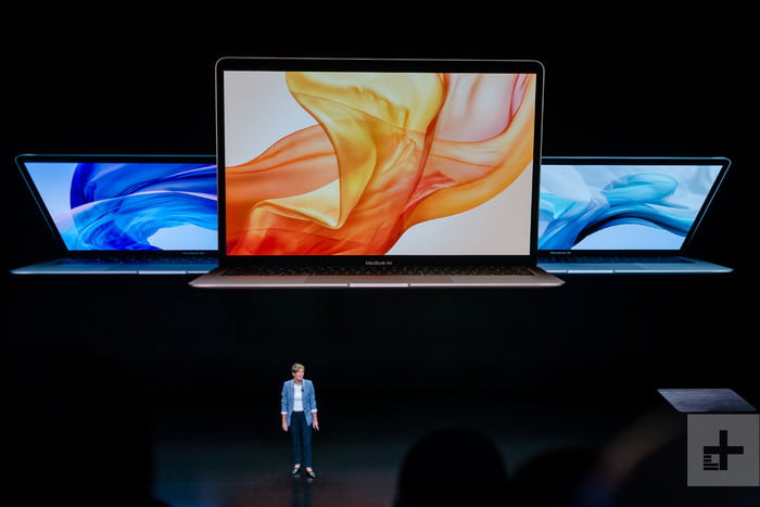 comprar una macbook air apple retina 2018 event 1 700x467 c