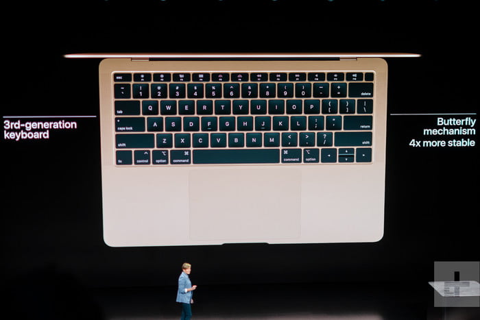 comprar una macbook air apple retina 2018 event 6 700x467 c