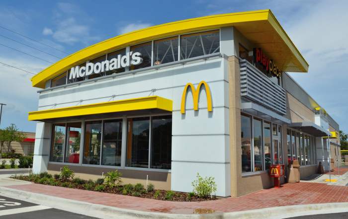 McDonald's retira fuentes de servicio de sodas por COVID-19