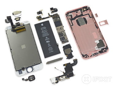 Imagen de las partes y compuestos de un celular para revisar qué hacer cuando tu iPhone no carga la batería