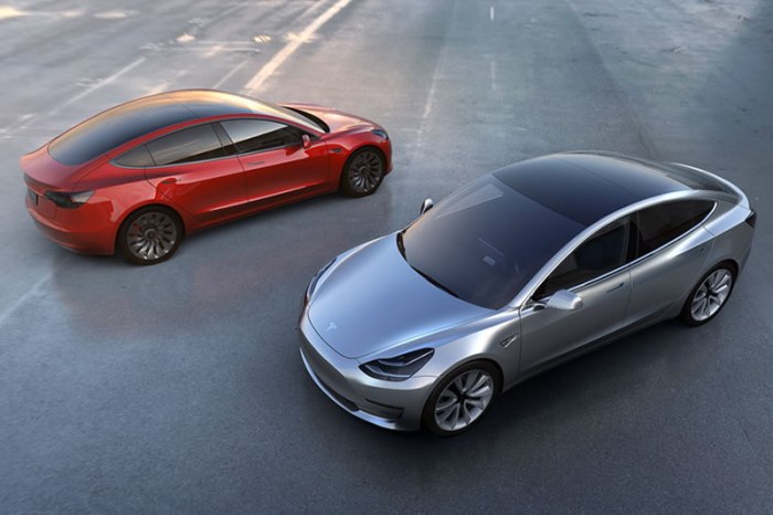 Tesla rechaza denuncia sobre aceleración involuntaria de sus autos
