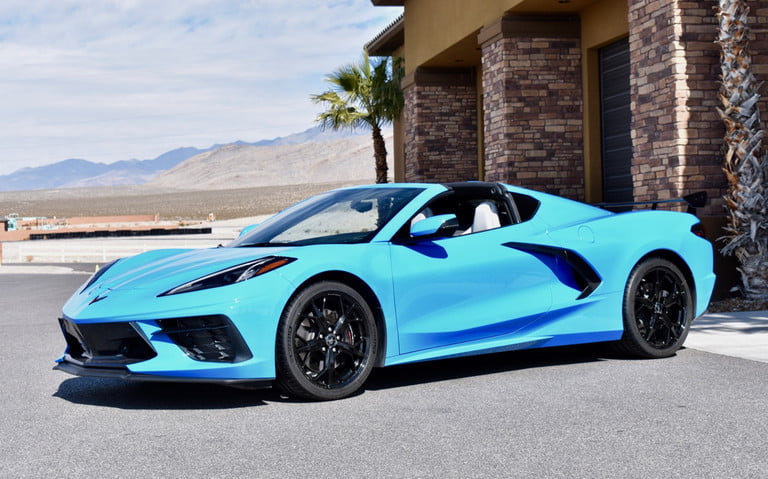 Chevrolet Corvette Stingray 2020 azul claro