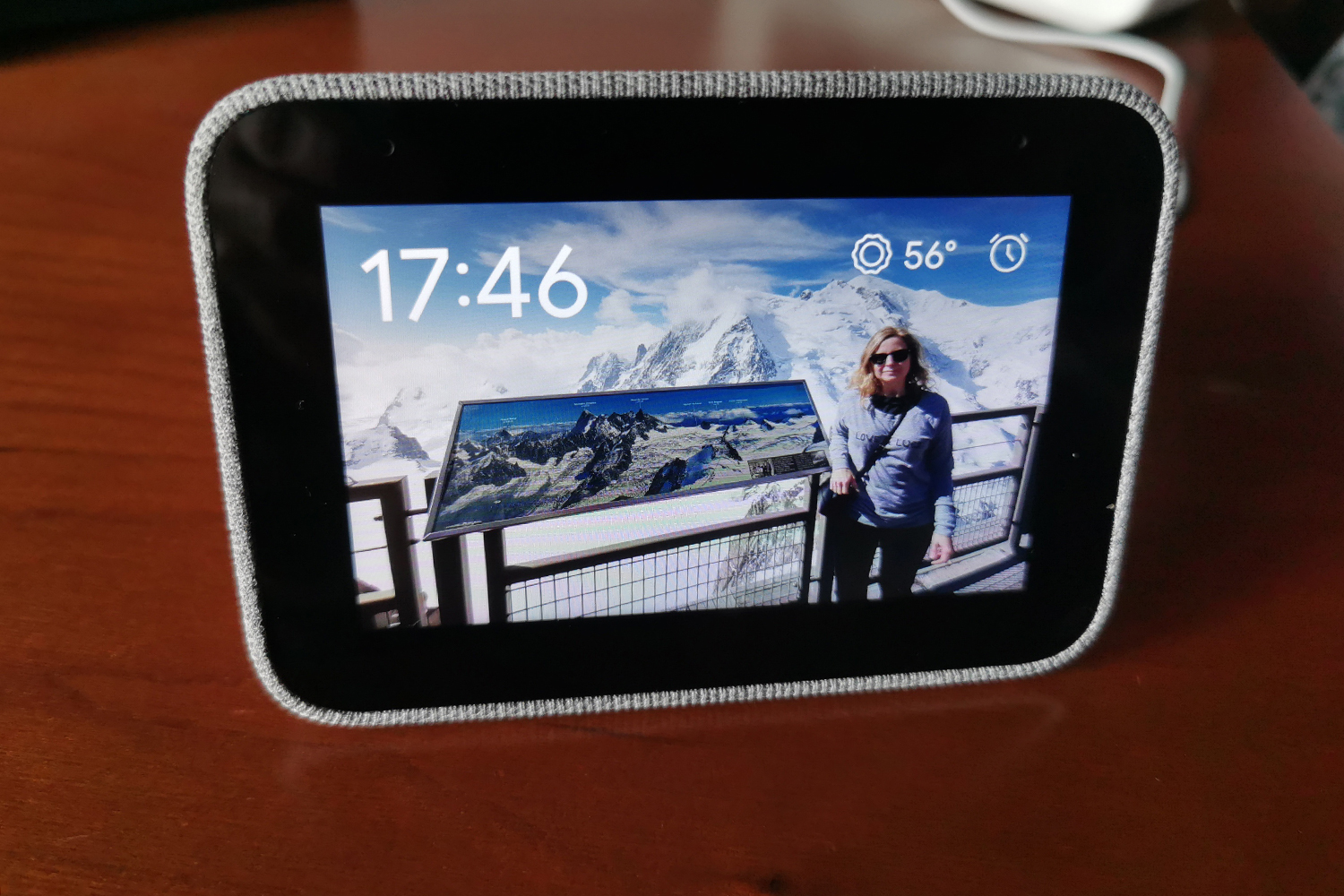 Pantalla inteligente lenovo smart clock gris con cheap asistente de google