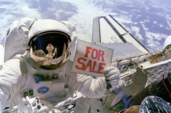 Astronauta a la venta