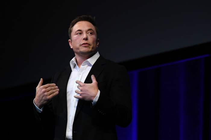 Empleados de Tesla acusan tácticas amenazantes de la empresa