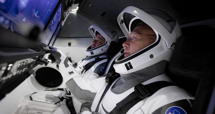 spacex nasa despegue vuelo espacial astronautas