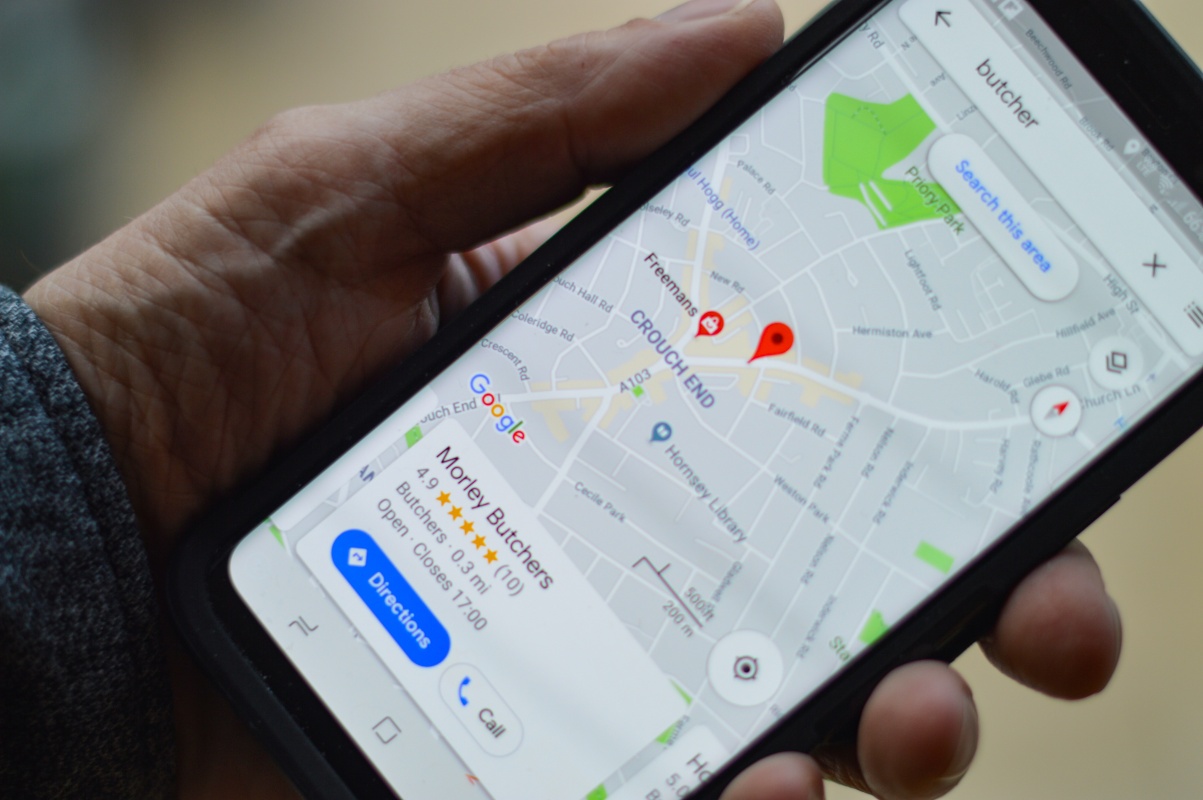Cómo recibir indicaciones de Google Maps en un  Echo Auto