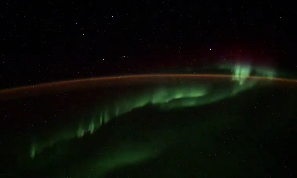 ovnis auroras boreales cosmonauta aurora boreal