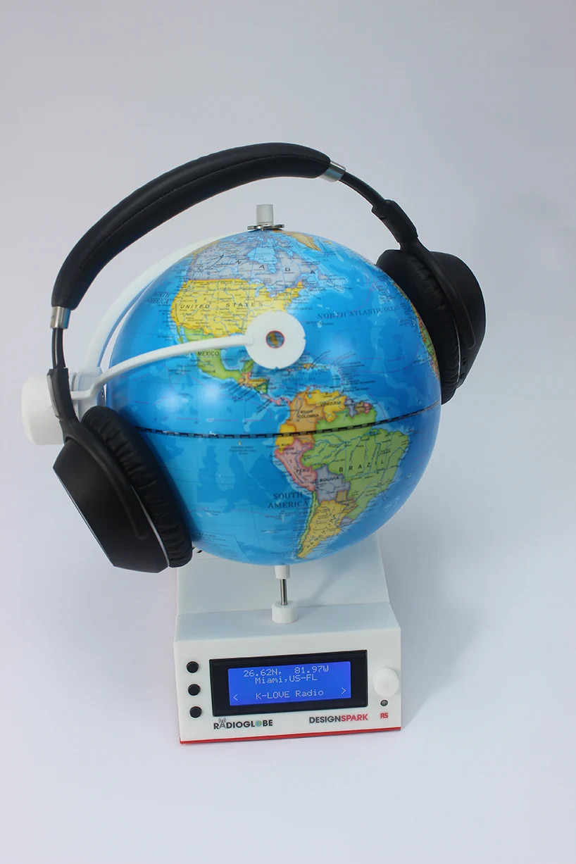 globo terraqueo sintoniza radios mundo radioglobe spin to search world web radio designboom 002