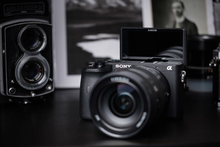 Saca el máximo potencial de vídeo de tu cámara fotográfica: consejos para  invertir en accesorios
