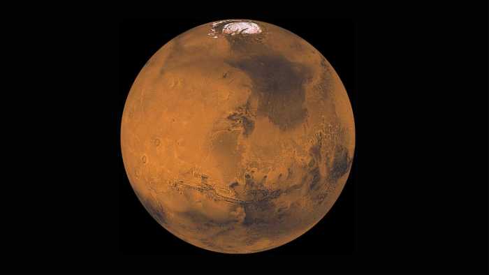 La imagen muestra al planeta Marte.