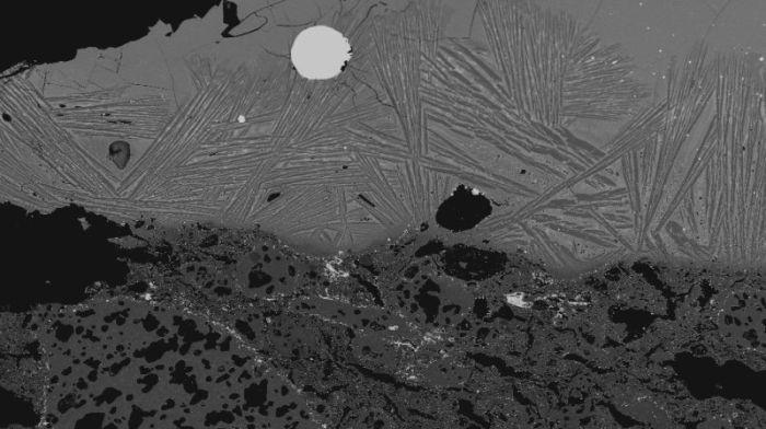 Aspecto microscópico del acero de cromo.