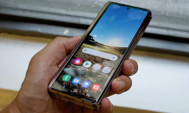 Samsung Galaxy Z Fold 2 vs. Galaxy Z Flip: ¿Doblar o voltear?