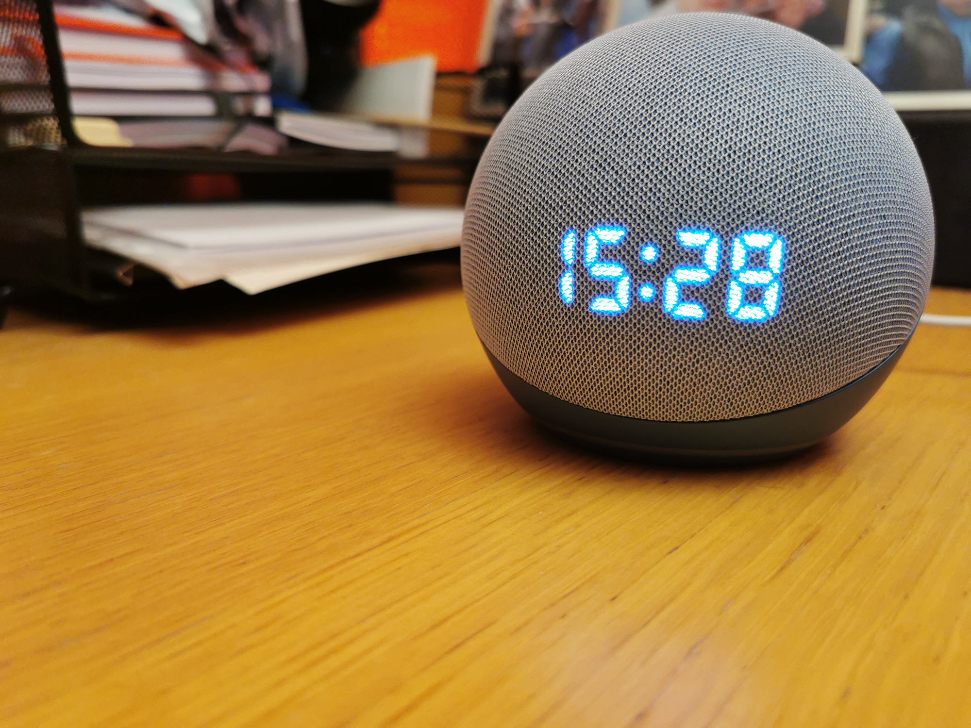 El nuevo reloj inteligente de Lenovo con Alexa es perfecto para