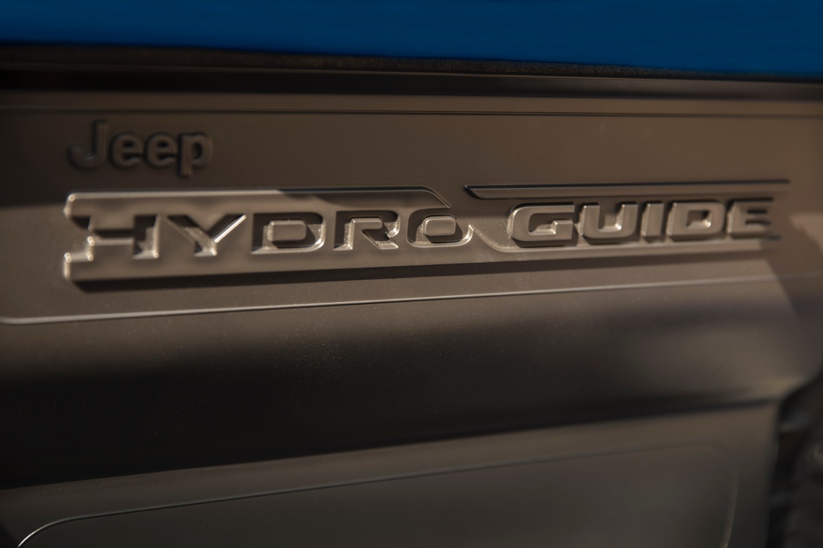 jeeep lanza wrangler poderoso historia 2021 jeep  rubicon 392 hydro guide air intake system