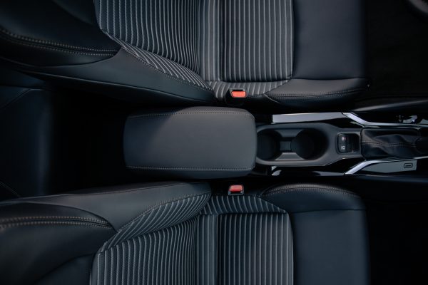 Interiores del Toyota Corolla 2021 SE