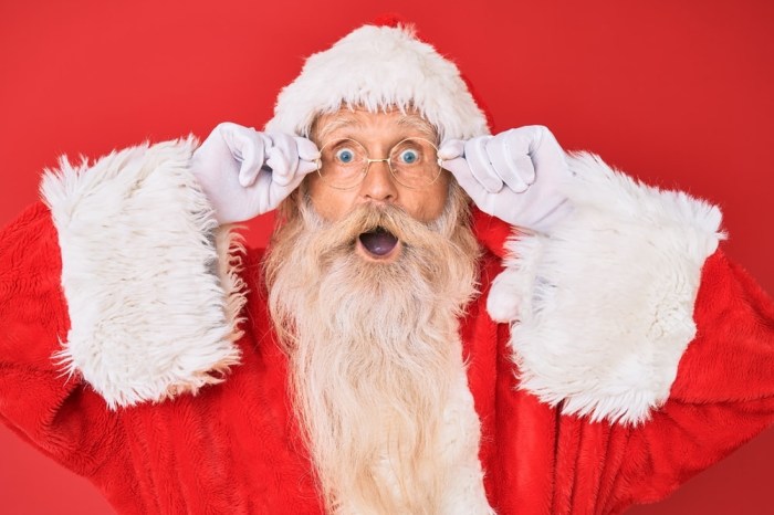 Santa Claus sorprendido en Navidad