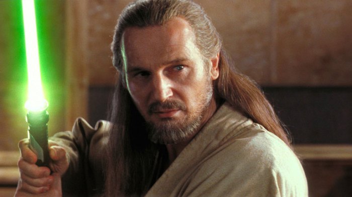 El actor Liam Neeson dice que estaría encantado de reinterpretar a Qui-Gon Jinn