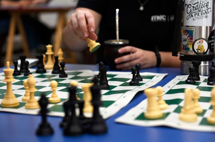 Investigadores de la Universidad de Toronto crean inteligencia artificial para ajedrez que entiende errores humanos